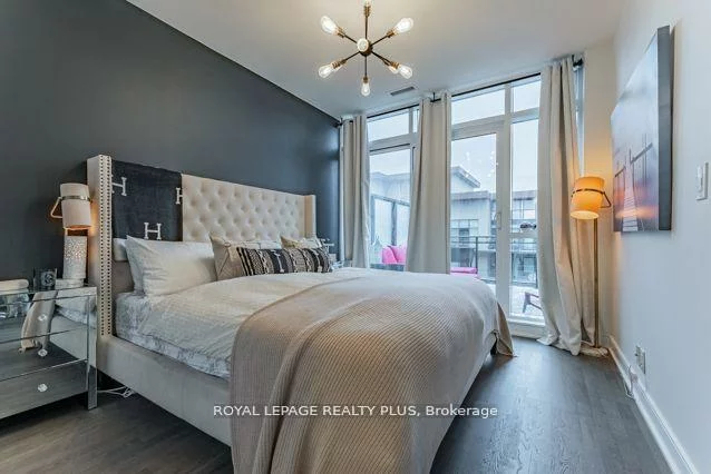 1575, Lakeshore, Clarkson, Mississauga