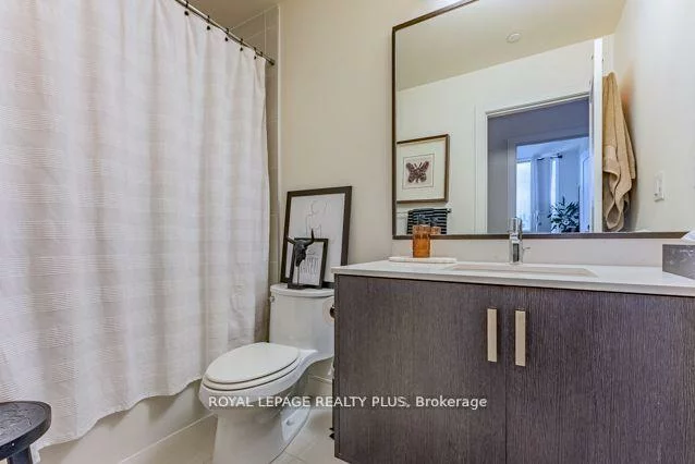 1575, Lakeshore, Clarkson, Mississauga