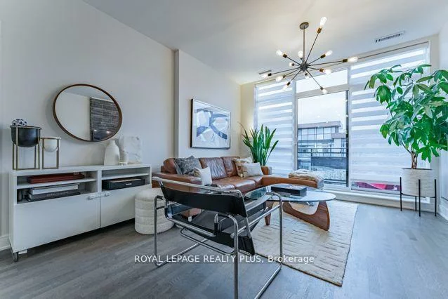 1575, Lakeshore, Clarkson, Mississauga
