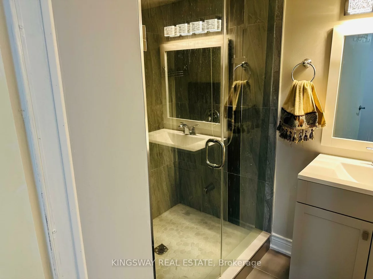 1015, Galesway, East Credit, Mississauga