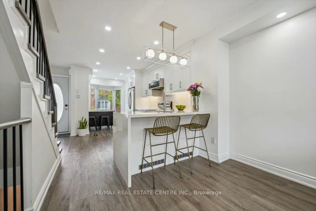 5940, Glen Erin, Central Erin Mills, Mississauga