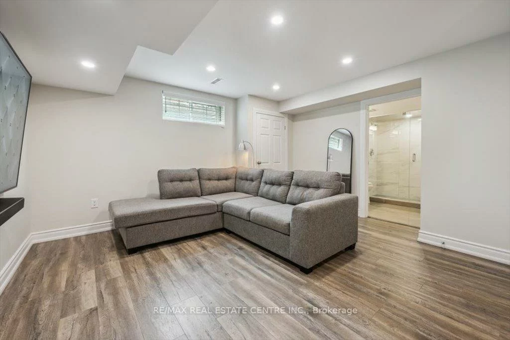 5940, Glen Erin, Central Erin Mills, Mississauga