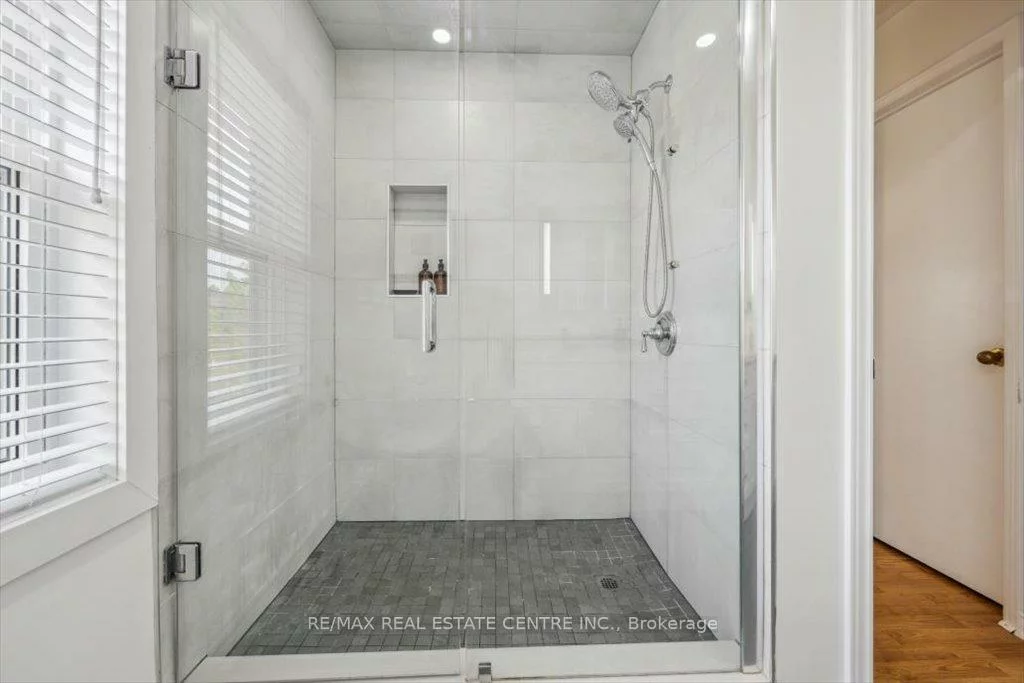 5940, Glen Erin, Central Erin Mills, Mississauga