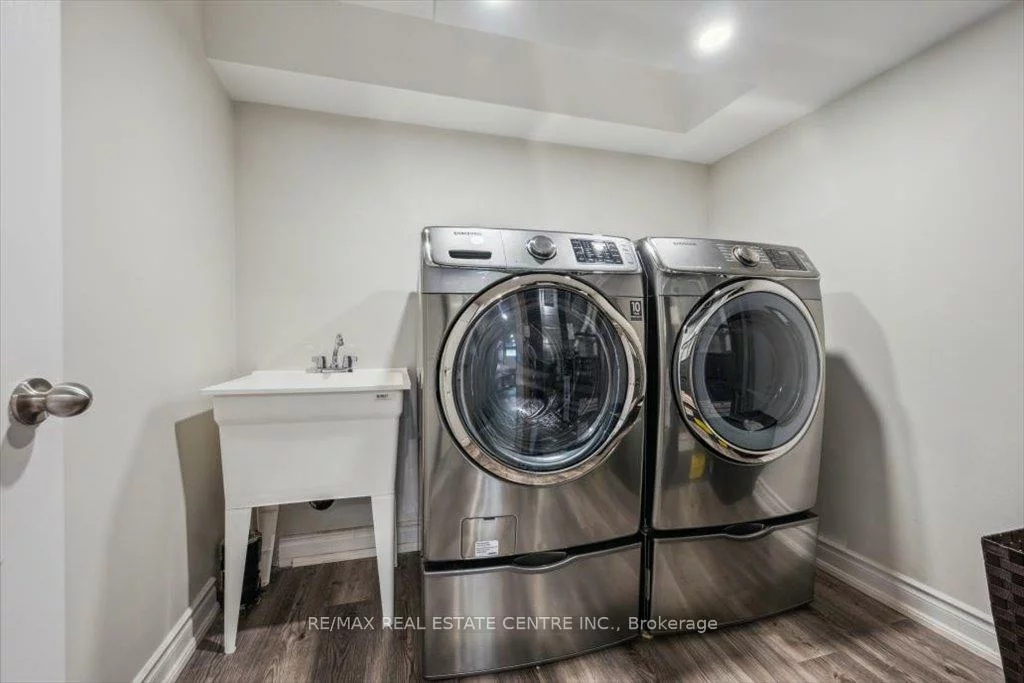 5940, Glen Erin, Central Erin Mills, Mississauga