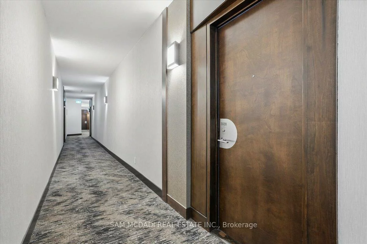 3888, Duke Of York, City Centre, Mississauga