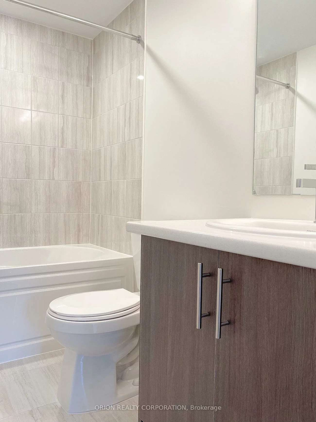 3538, Colonial, Erin Mills, Mississauga