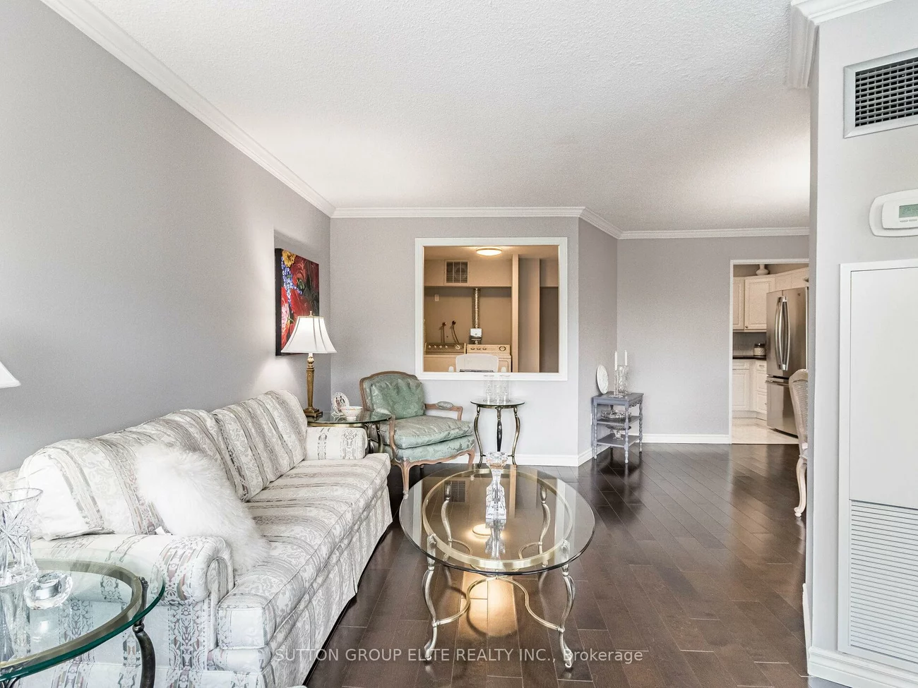 50, Elm, Mississauga Valleys, Mississauga