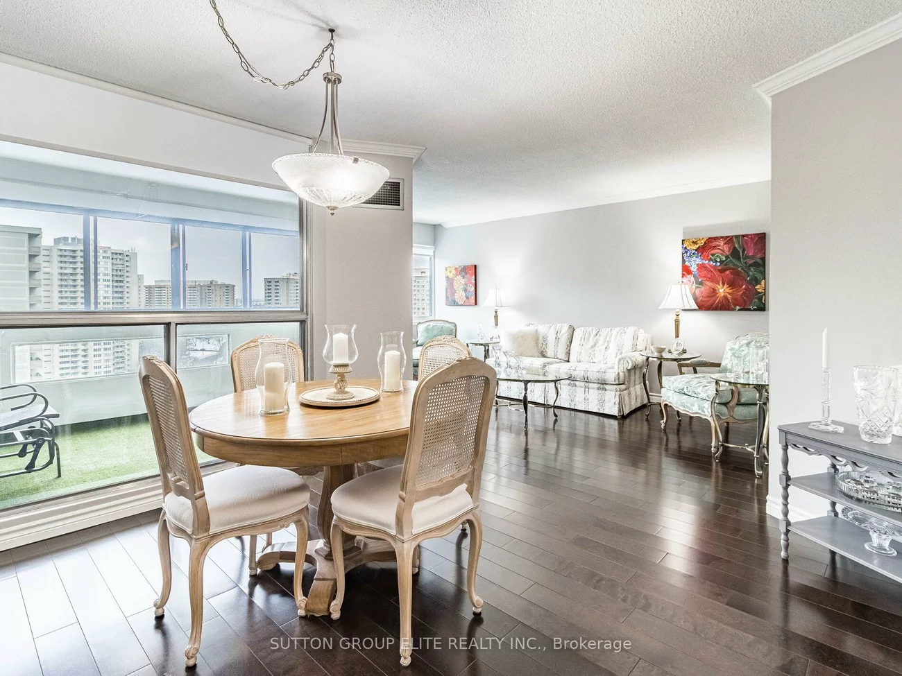 50, Elm, Mississauga Valleys, Mississauga