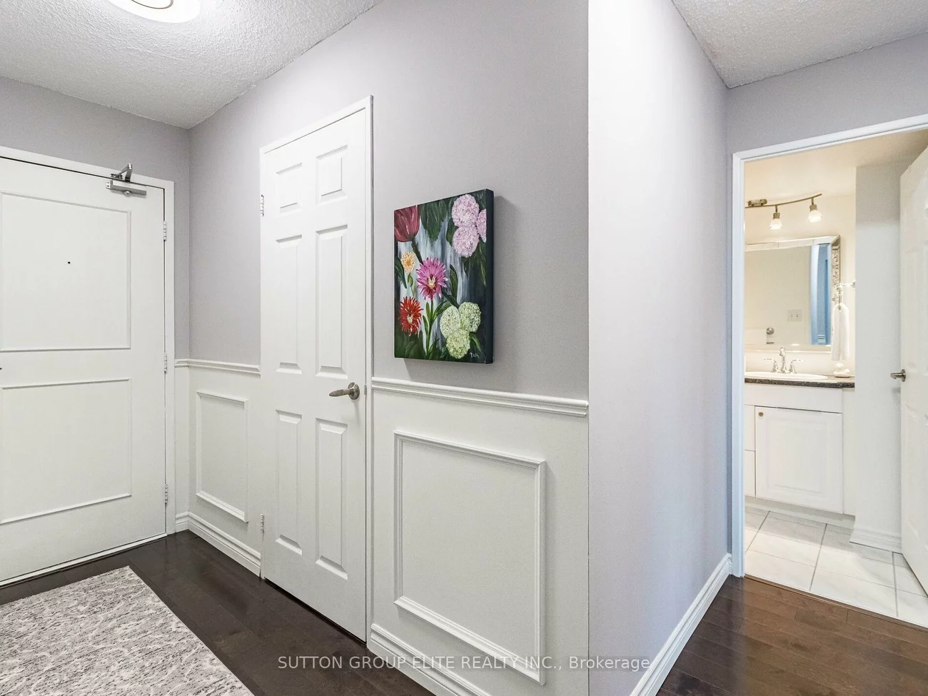 50, Elm, Mississauga Valleys, Mississauga