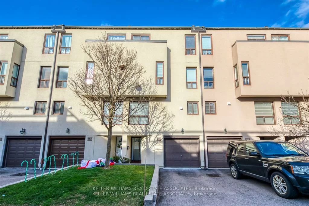 24, Reid, Streetsville, Mississauga
