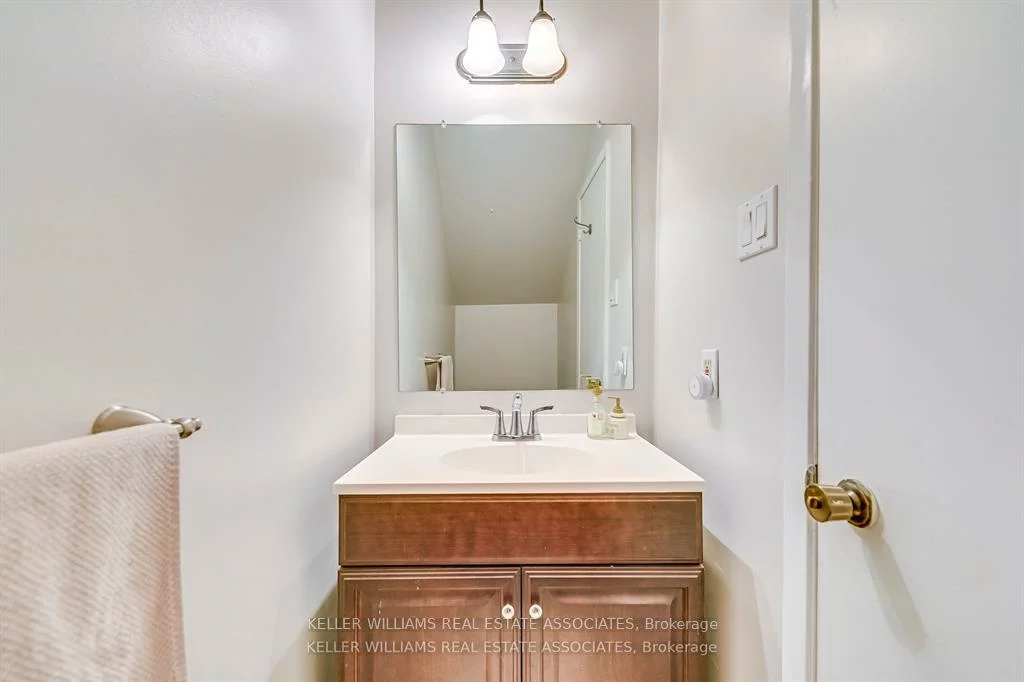 24, Reid, Streetsville, Mississauga