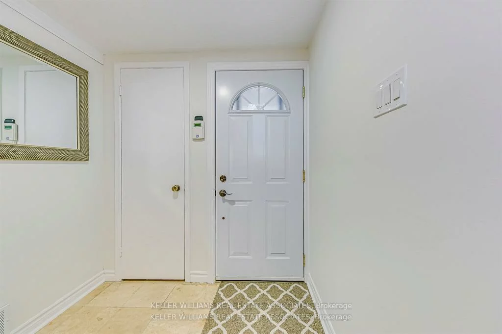 24, Reid, Streetsville, Mississauga