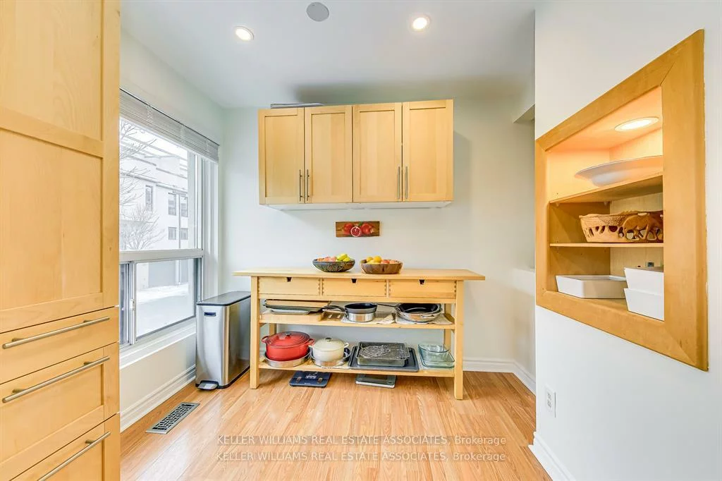 24, Reid, Streetsville, Mississauga