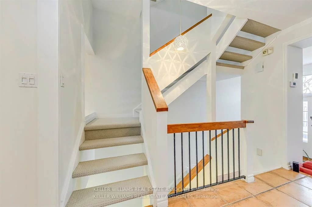 24, Reid, Streetsville, Mississauga