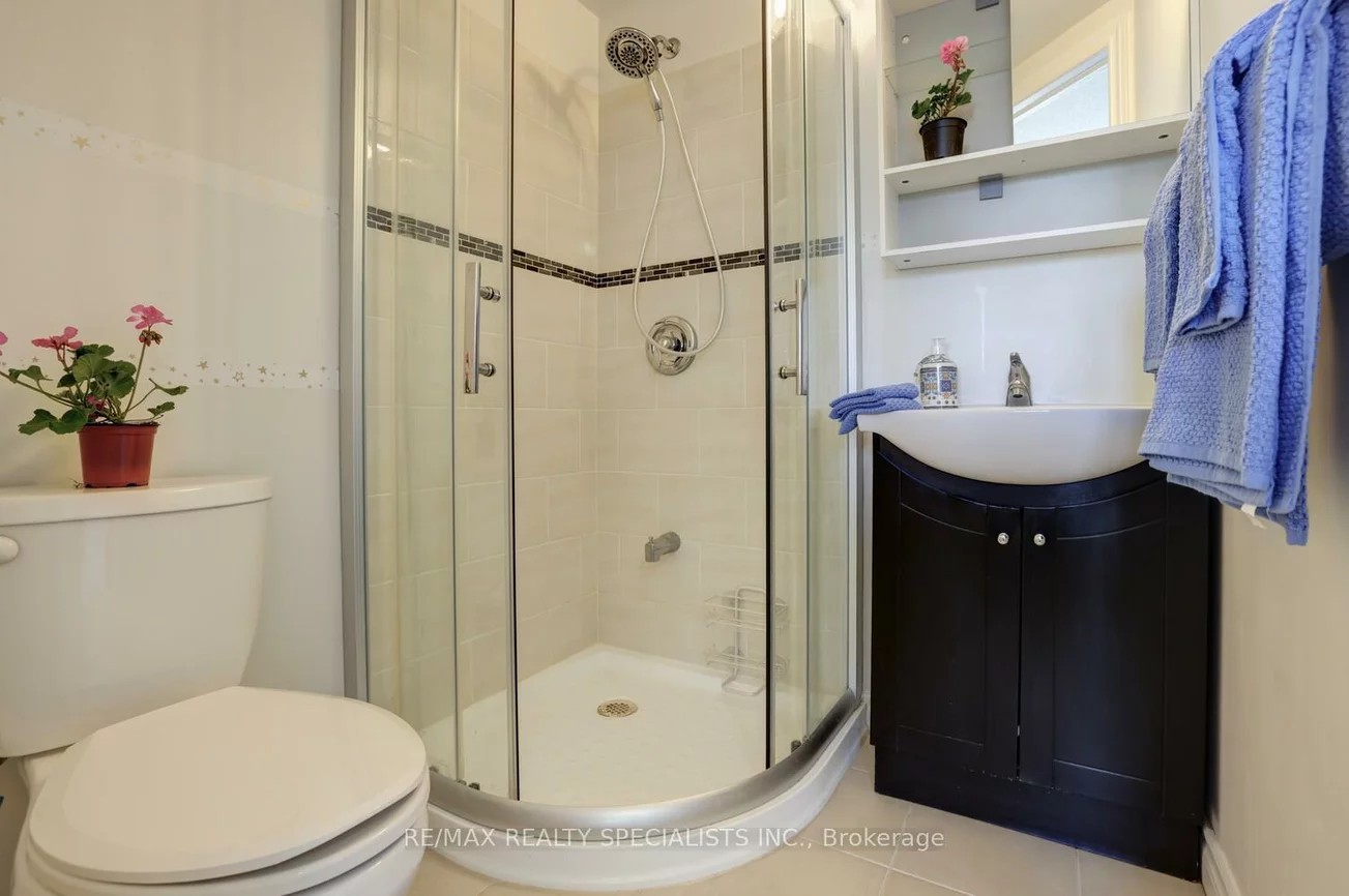 1128, Dundas, Erindale, Mississauga