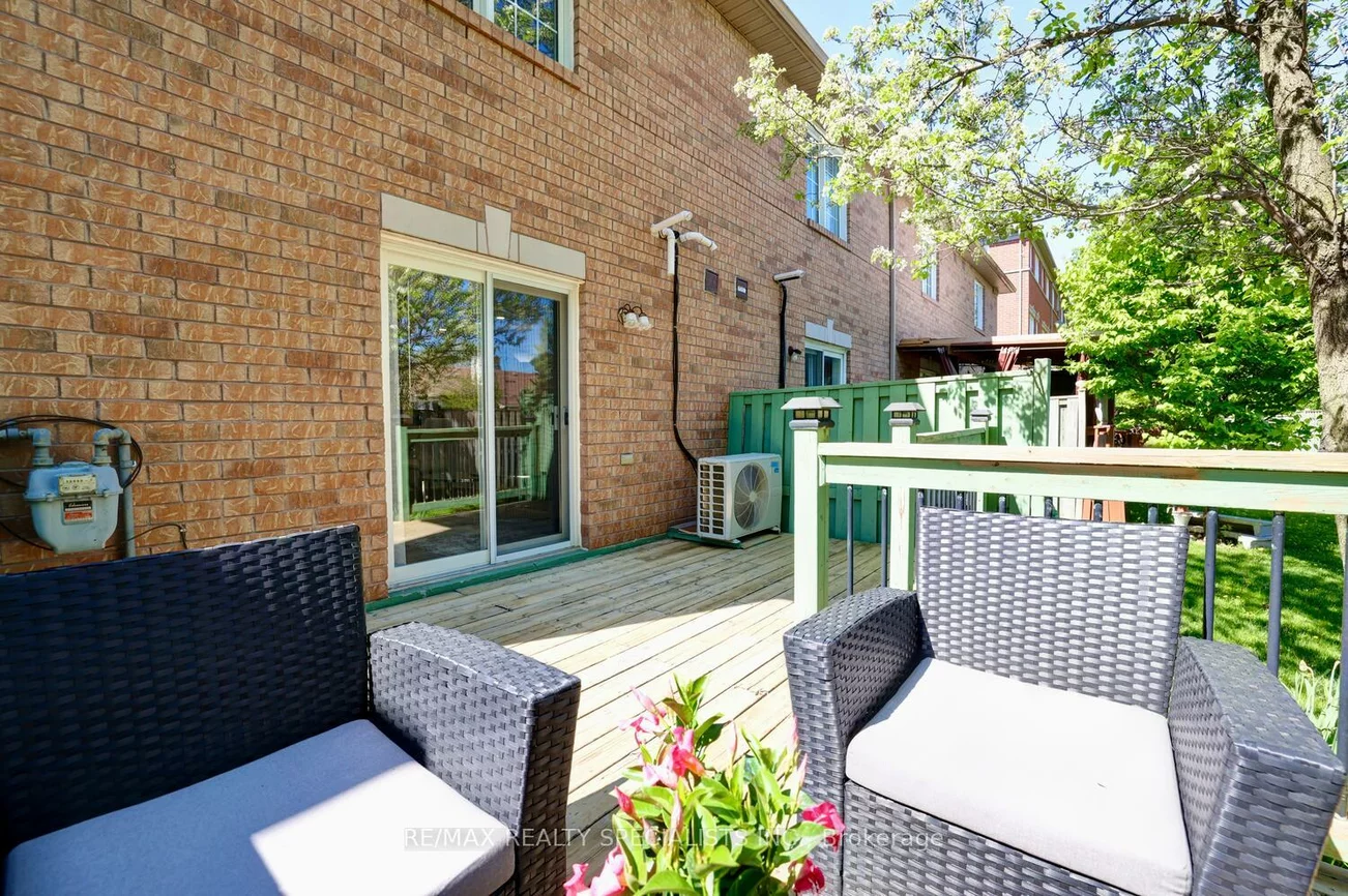 1128, Dundas, Erindale, Mississauga