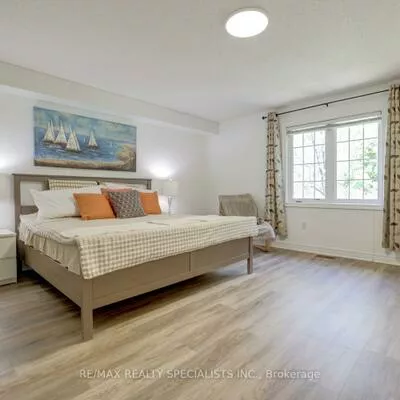 1128, Dundas, Erindale, Mississauga