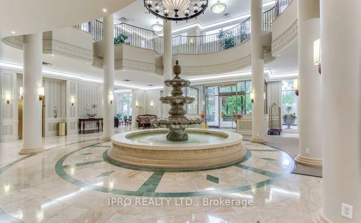 25, Kingsbridge, Hurontario, Mississauga