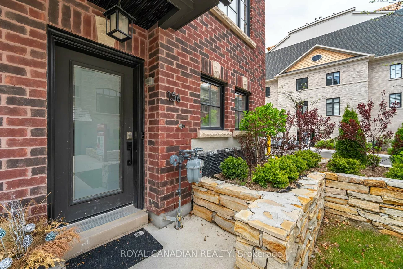 50, Lunar, Streetsville, Mississauga