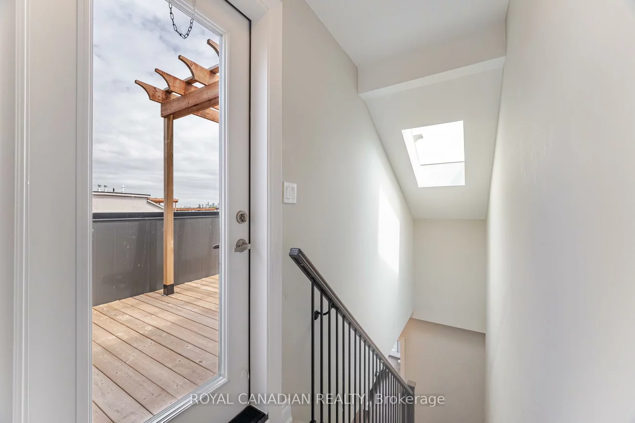 50, Lunar, Streetsville, Mississauga