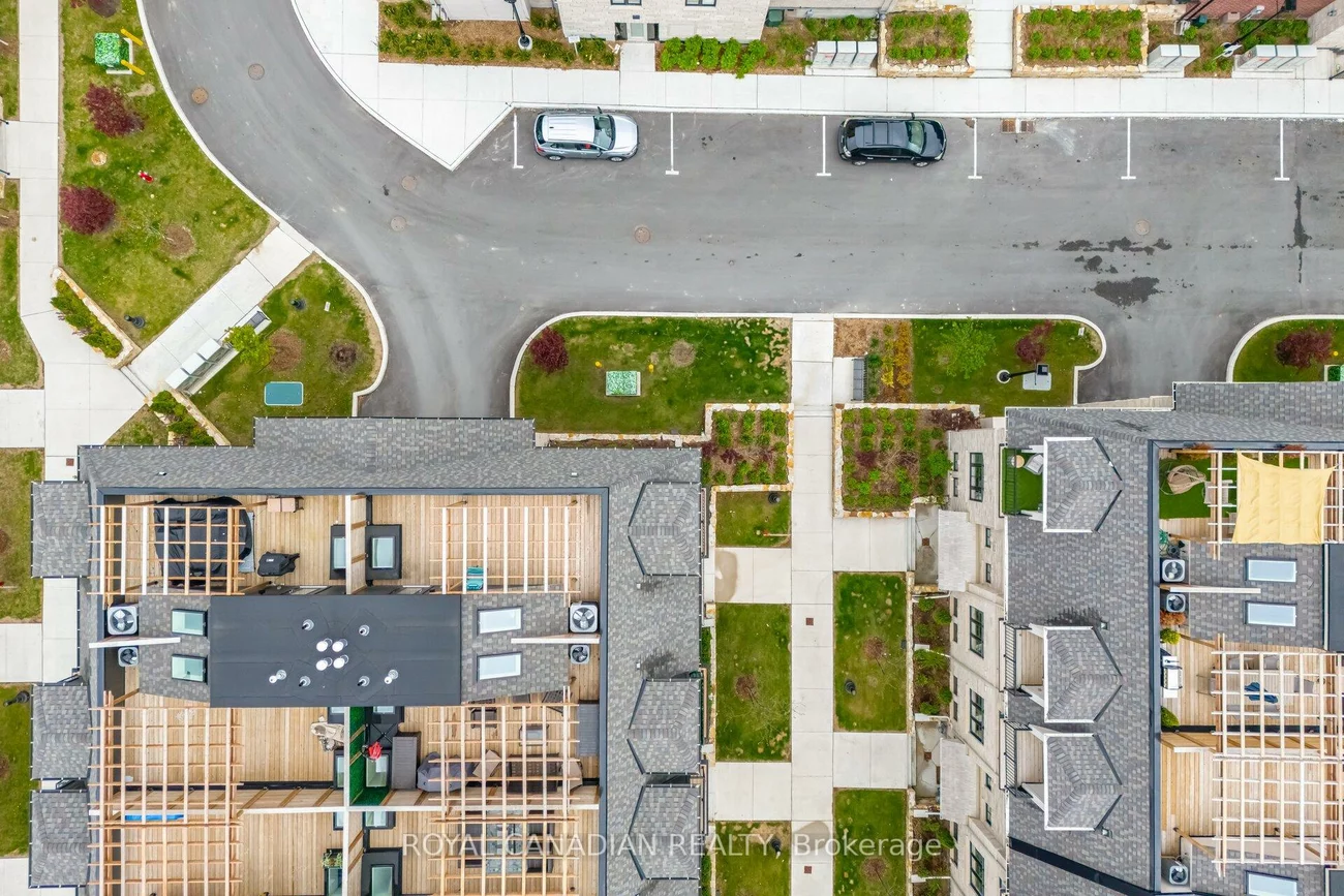 50, Lunar, Streetsville, Mississauga