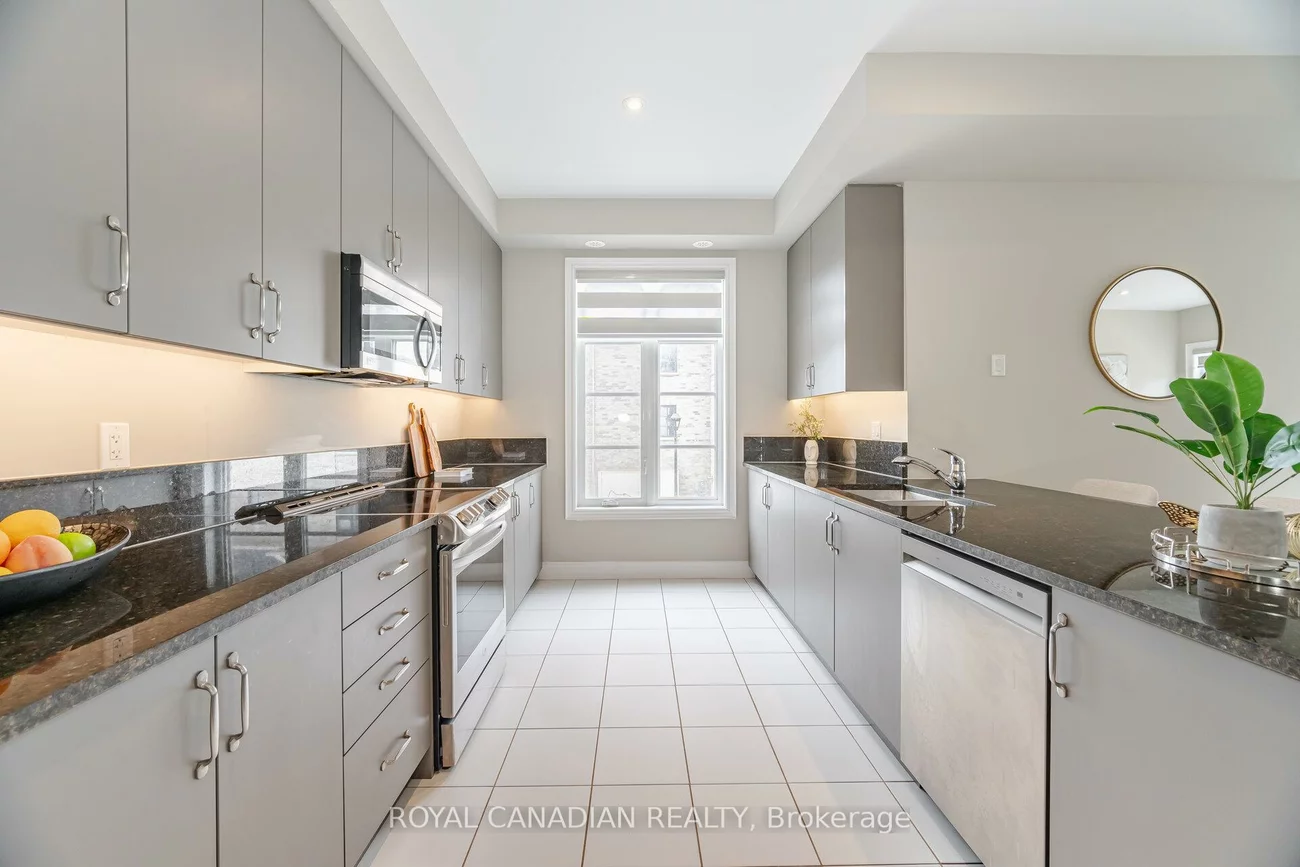 50, Lunar, Streetsville, Mississauga