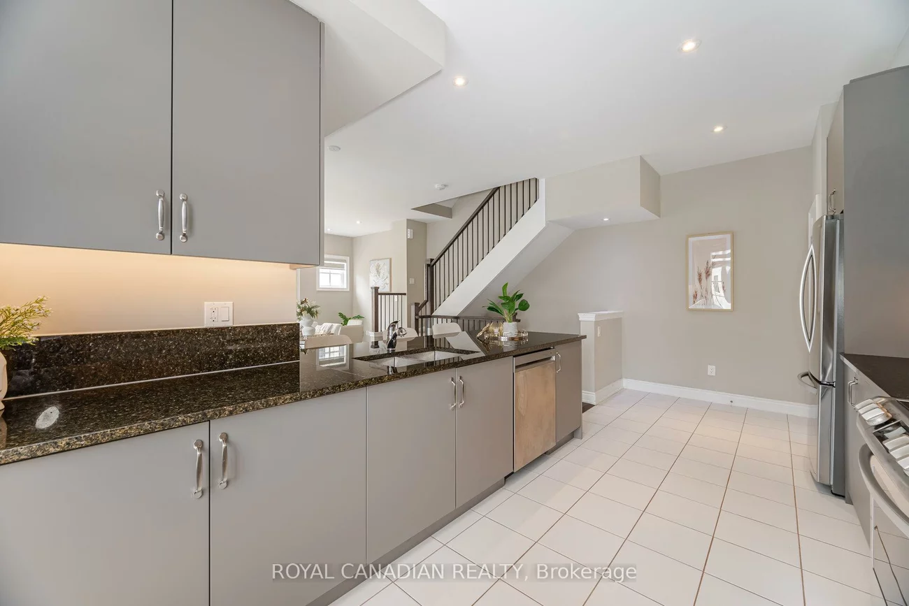 50, Lunar, Streetsville, Mississauga