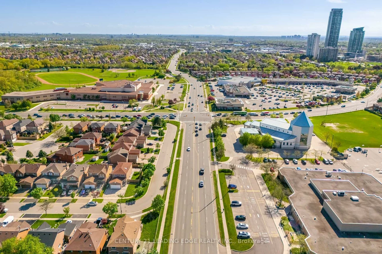 223, Webb, City Centre, Mississauga