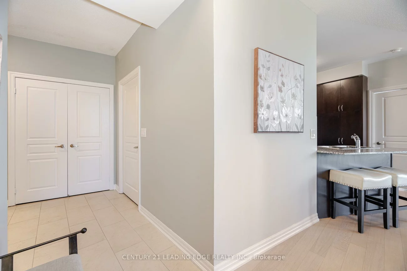 223, Webb, City Centre, Mississauga