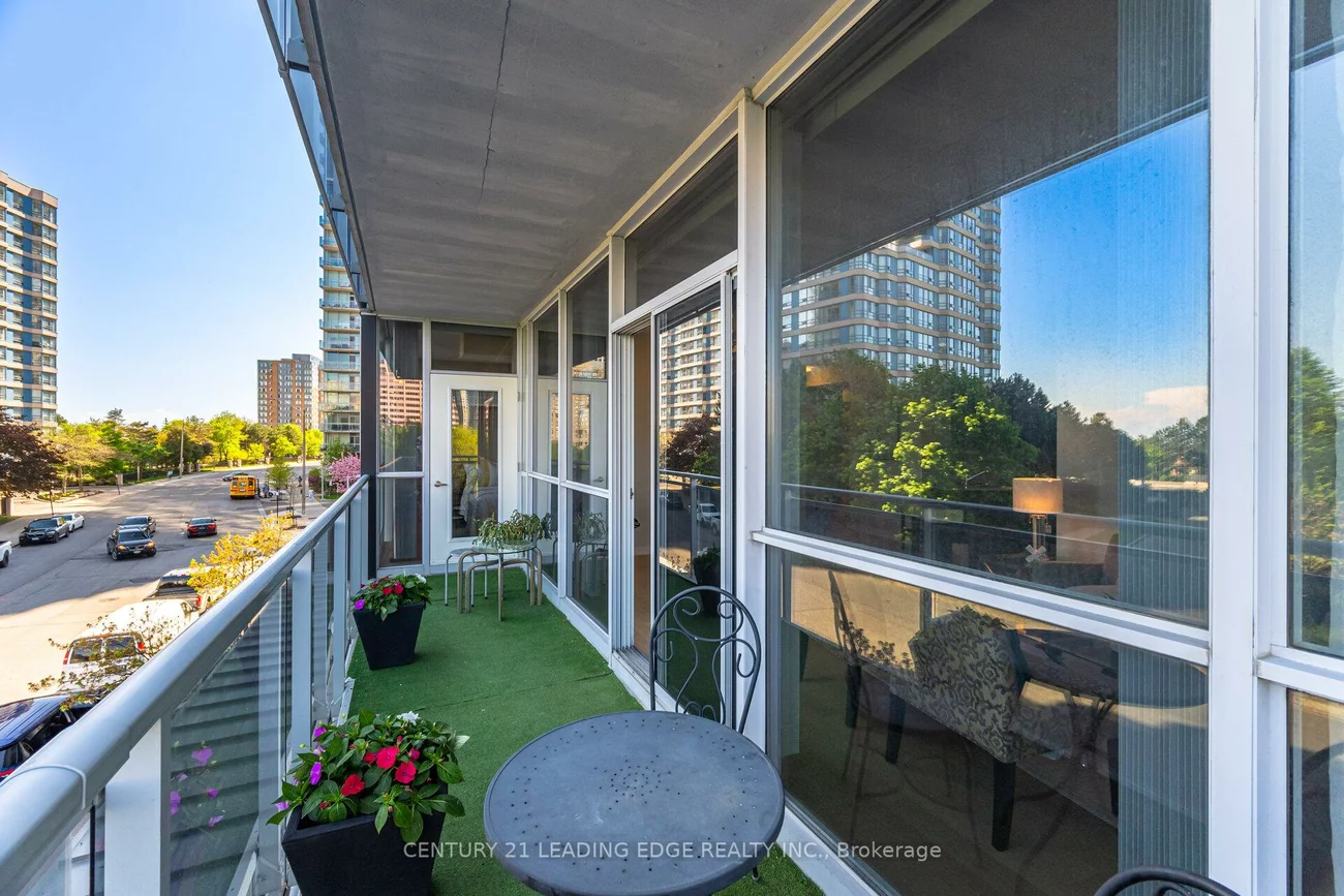 223, Webb, City Centre, Mississauga