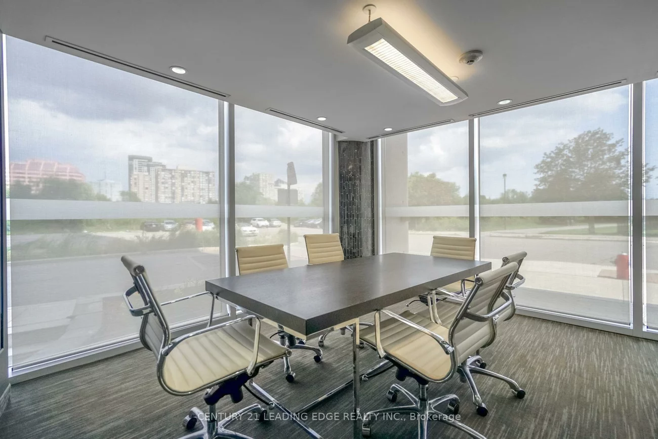 223, Webb, City Centre, Mississauga