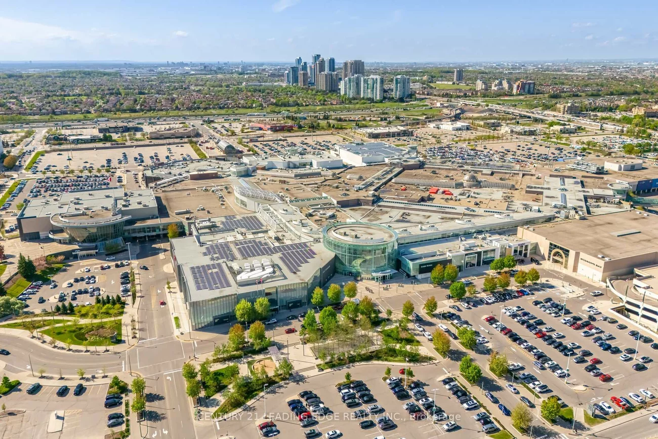 223, Webb, City Centre, Mississauga