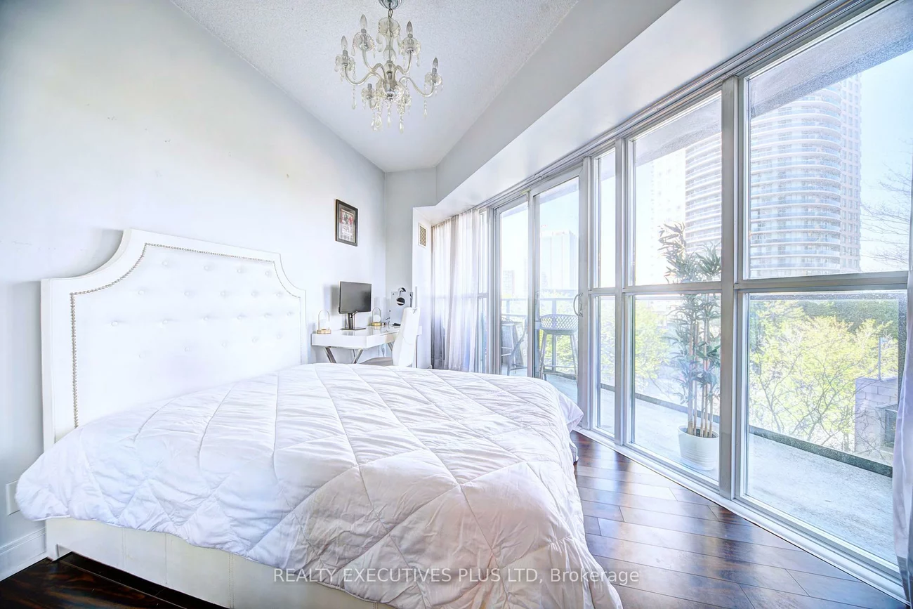 60, Absolute, City Centre, Mississauga