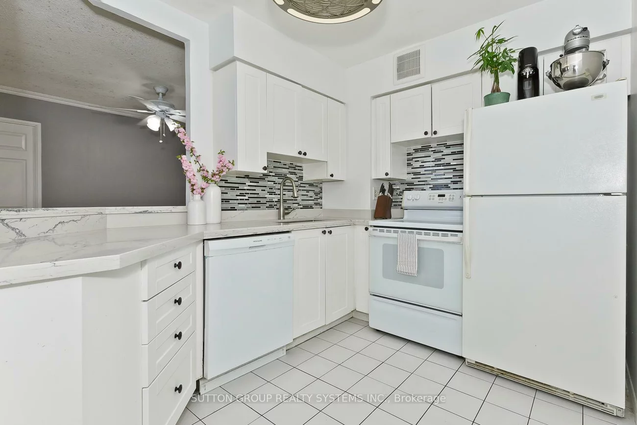 50, Kingsbridge Garden, Hurontario, Mississauga
