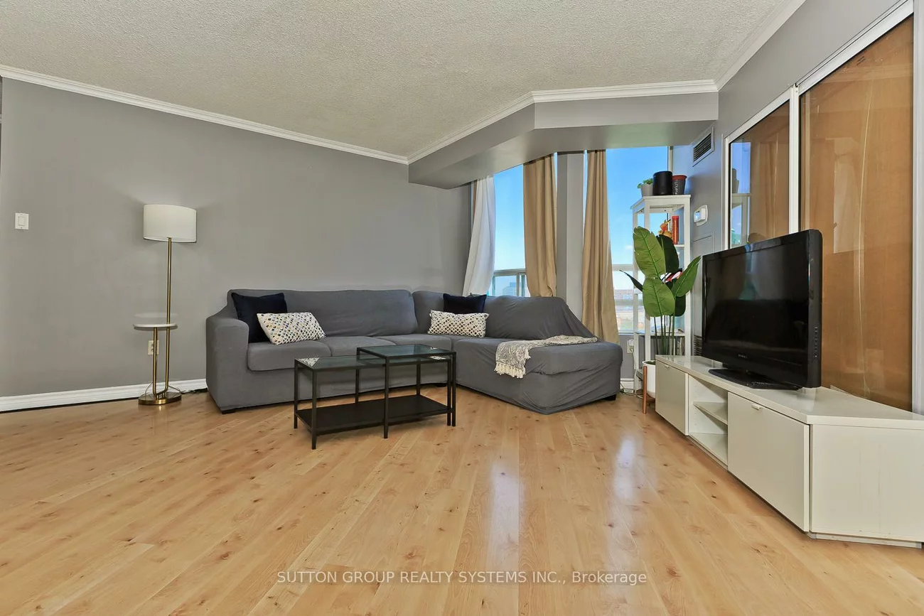 50, Kingsbridge Garden, Hurontario, Mississauga