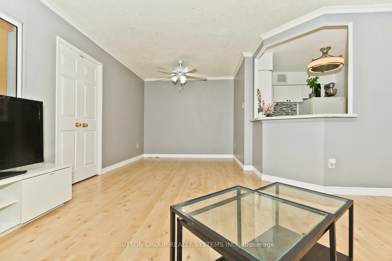 50, Kingsbridge Garden, Hurontario, Mississauga