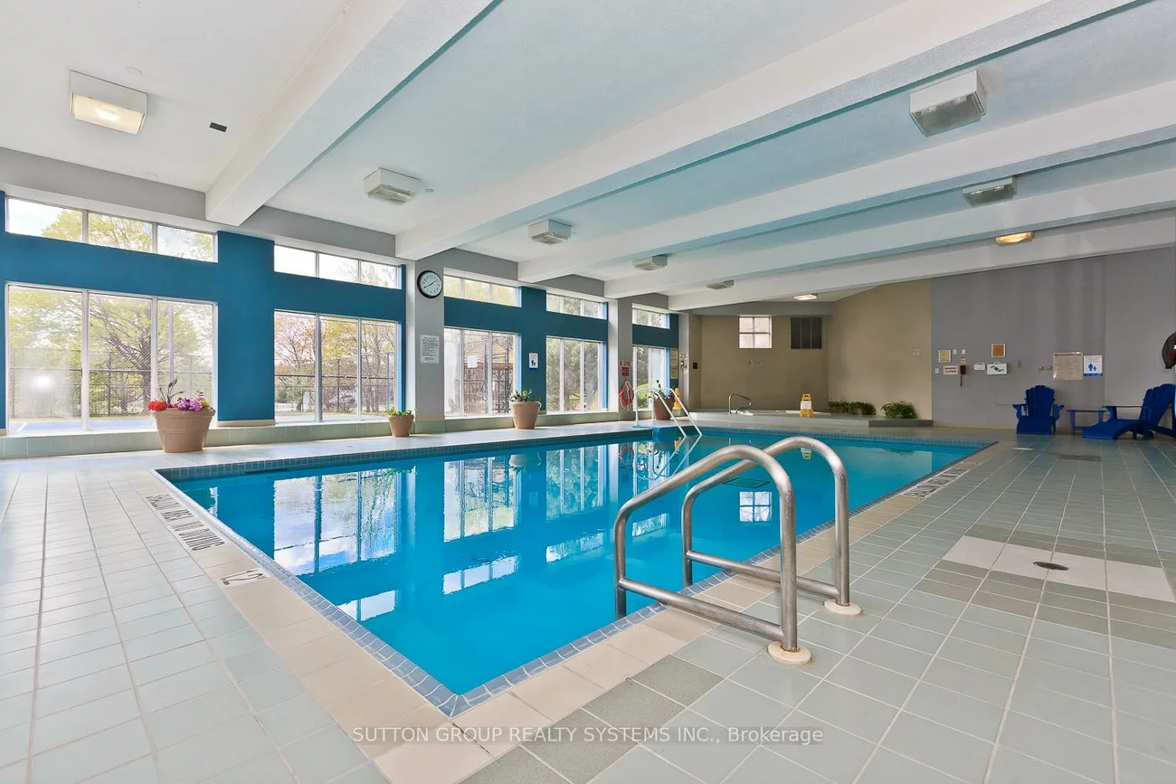 50, Kingsbridge Garden, Hurontario, Mississauga