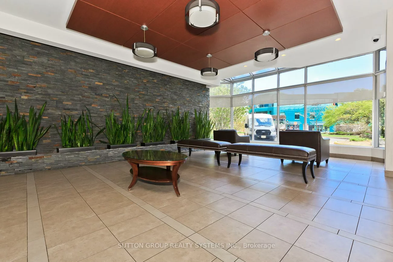 50, Kingsbridge Garden, Hurontario, Mississauga