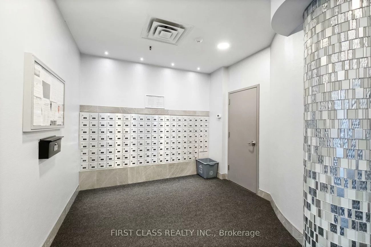 200, Burnhamthorpe, Mississauga Valleys, Mississauga