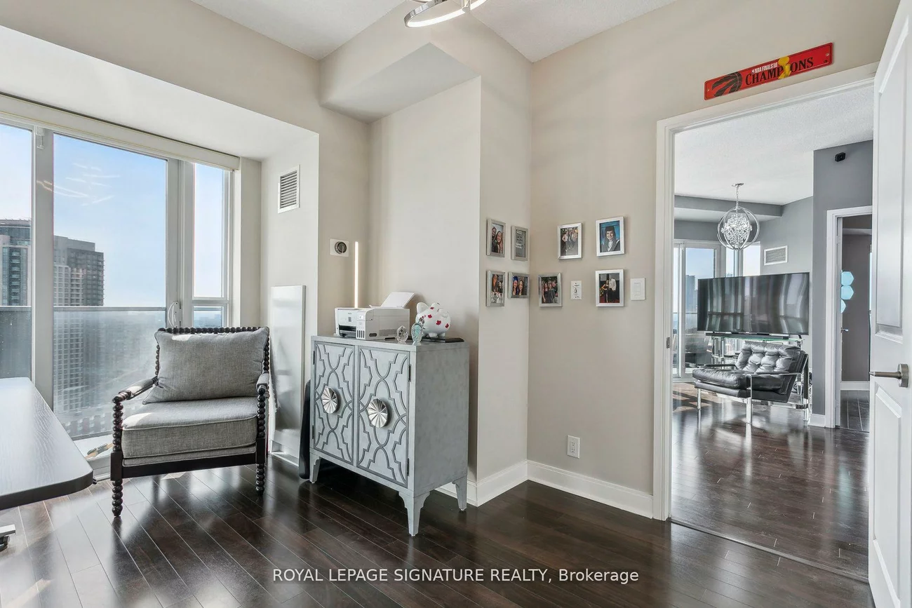 60, Absolute, City Centre, Mississauga