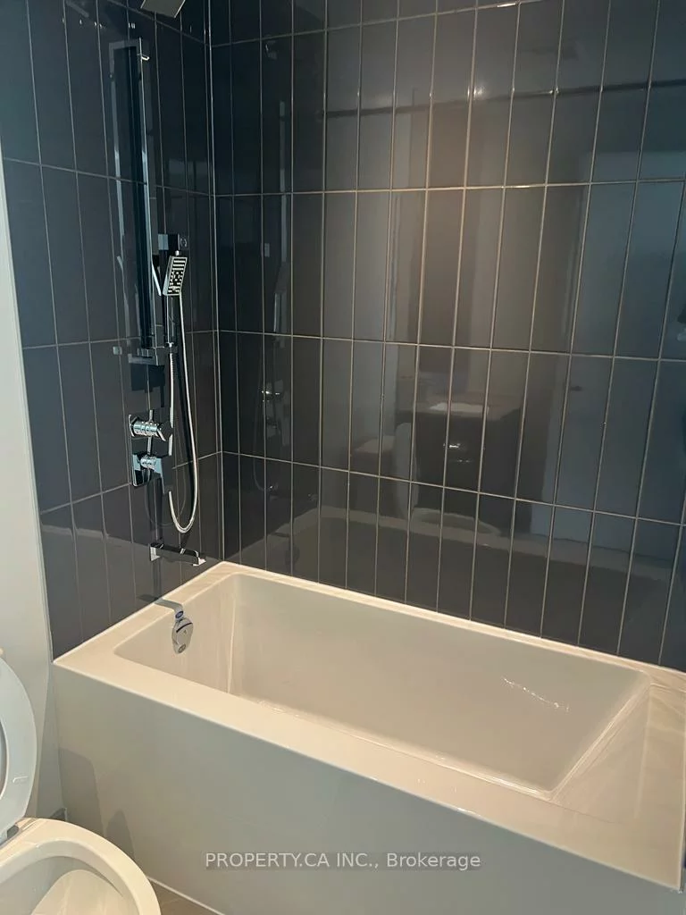 3883, Quartz, City Centre, Mississauga