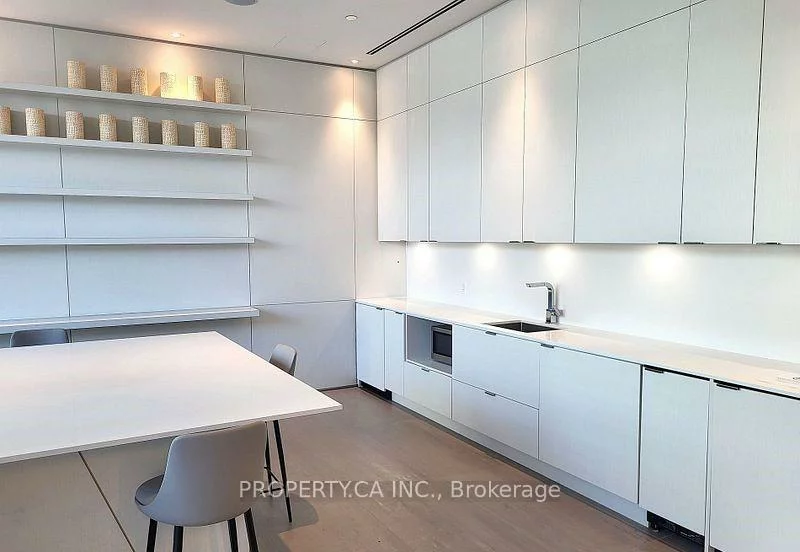 3883, Quartz, City Centre, Mississauga