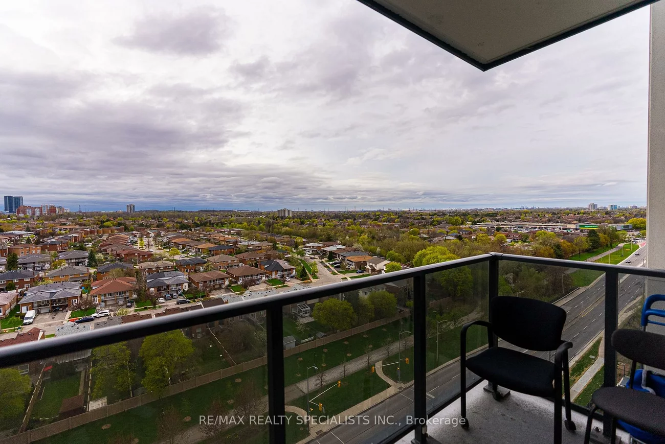 202, Burnhamthorpe, City Centre, Mississauga
