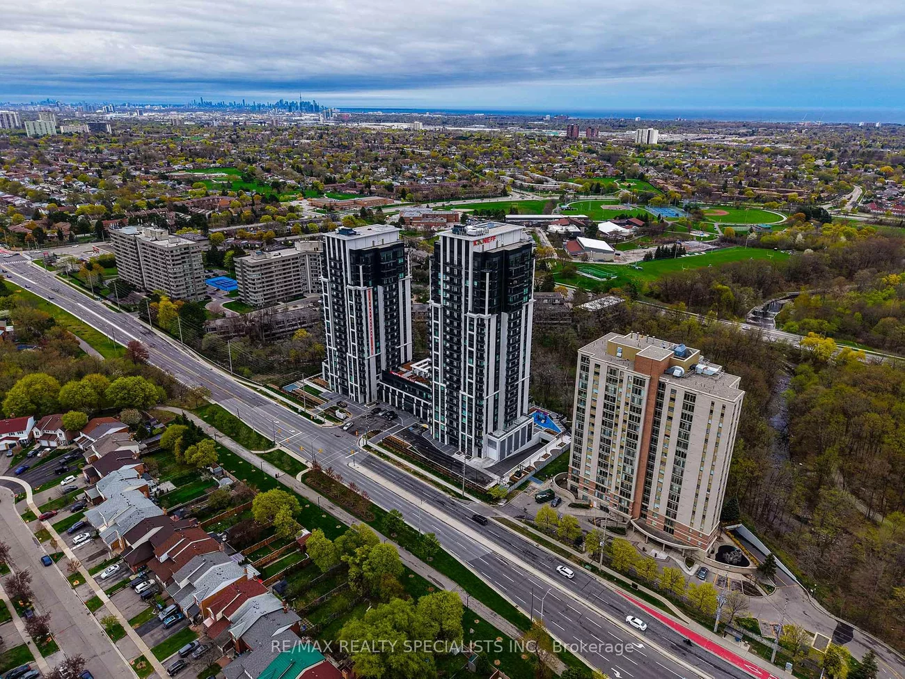 202, Burnhamthorpe, City Centre, Mississauga