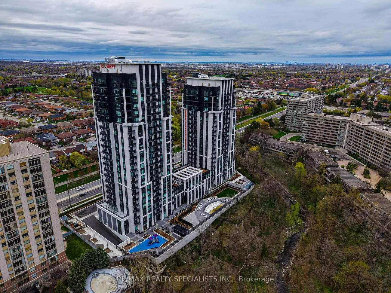 202, Burnhamthorpe, City Centre, Mississauga