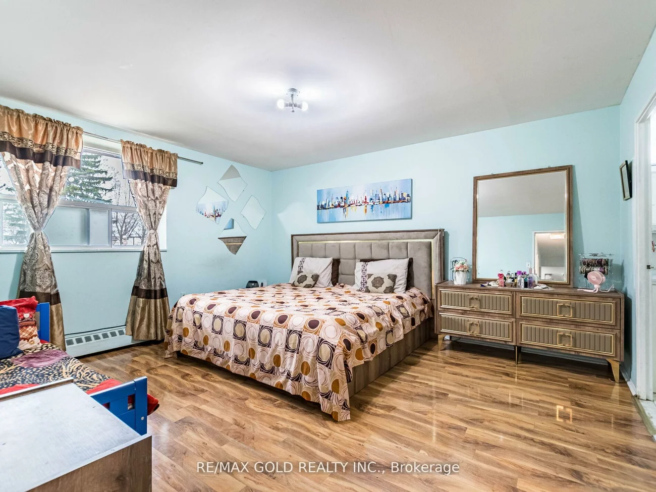 3555, Derry, Malton, Mississauga