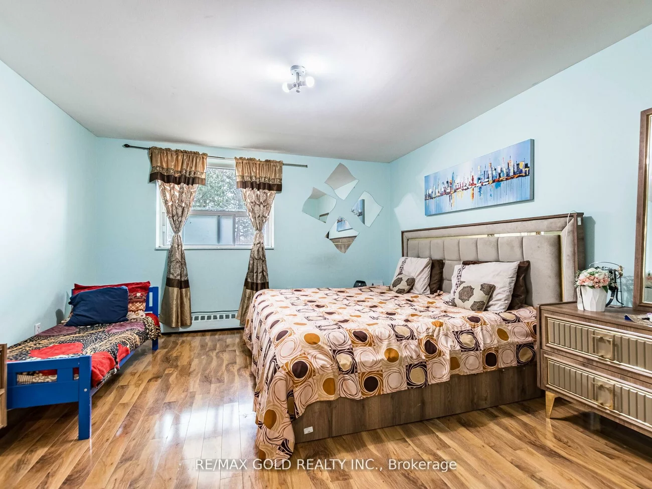 3555, Derry, Malton, Mississauga