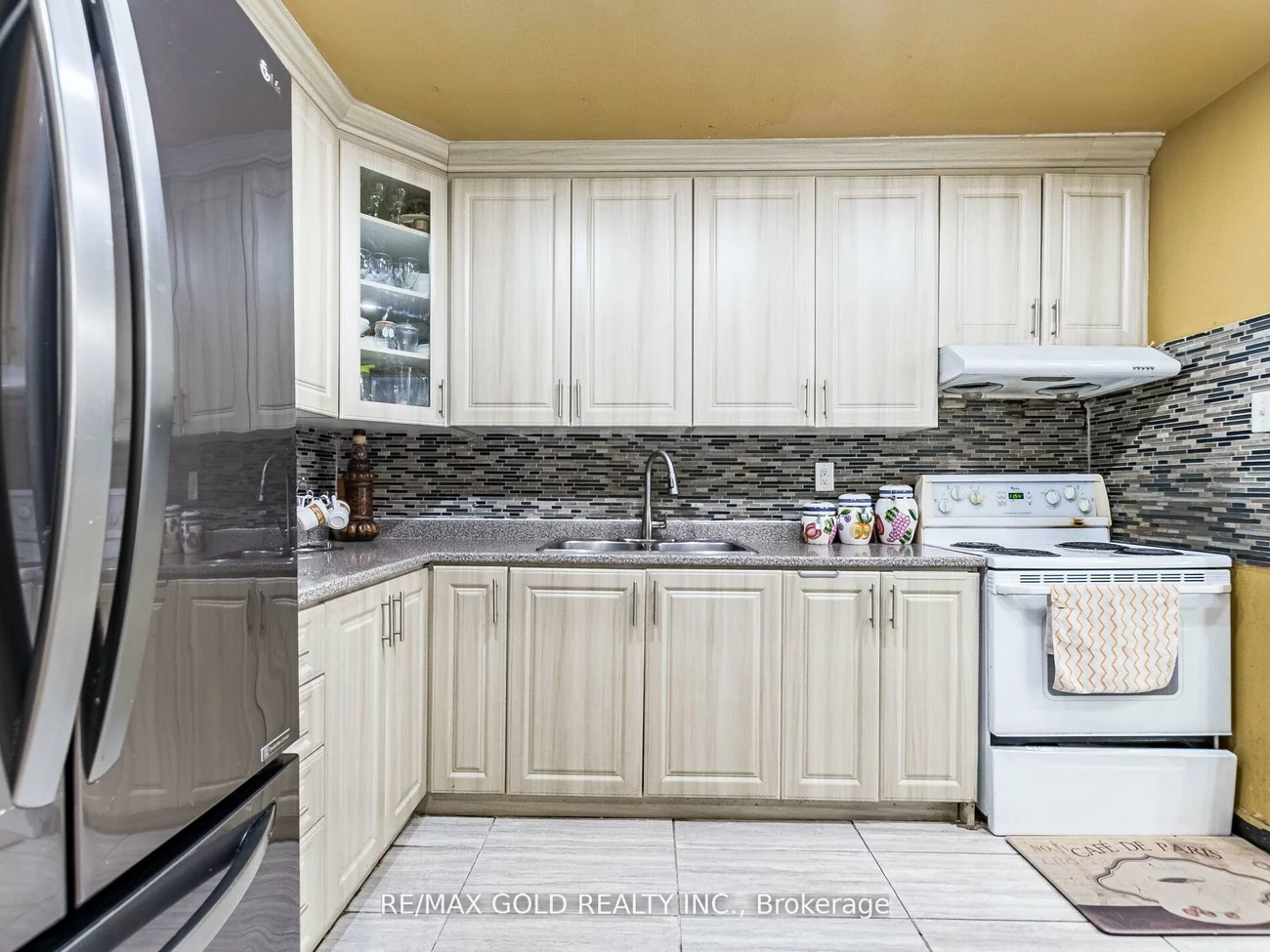 3555, Derry, Malton, Mississauga