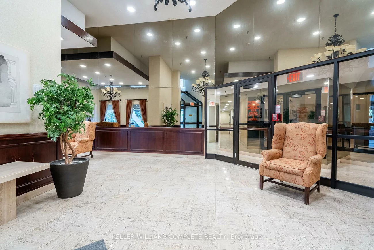 3650, Kaneff, Mississauga Valleys, Mississauga