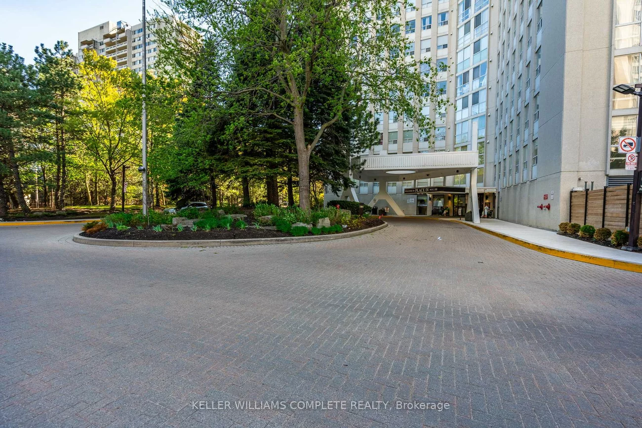 3650, Kaneff, Mississauga Valleys, Mississauga